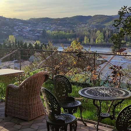 Hotel Veranda Koetaisi Buitenkant foto