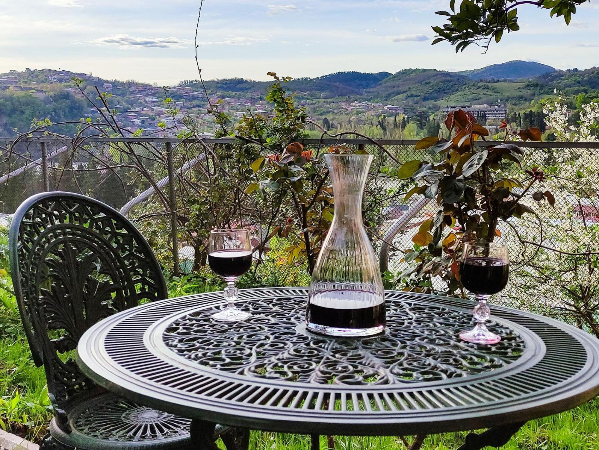 Hotel Veranda Koetaisi Buitenkant foto